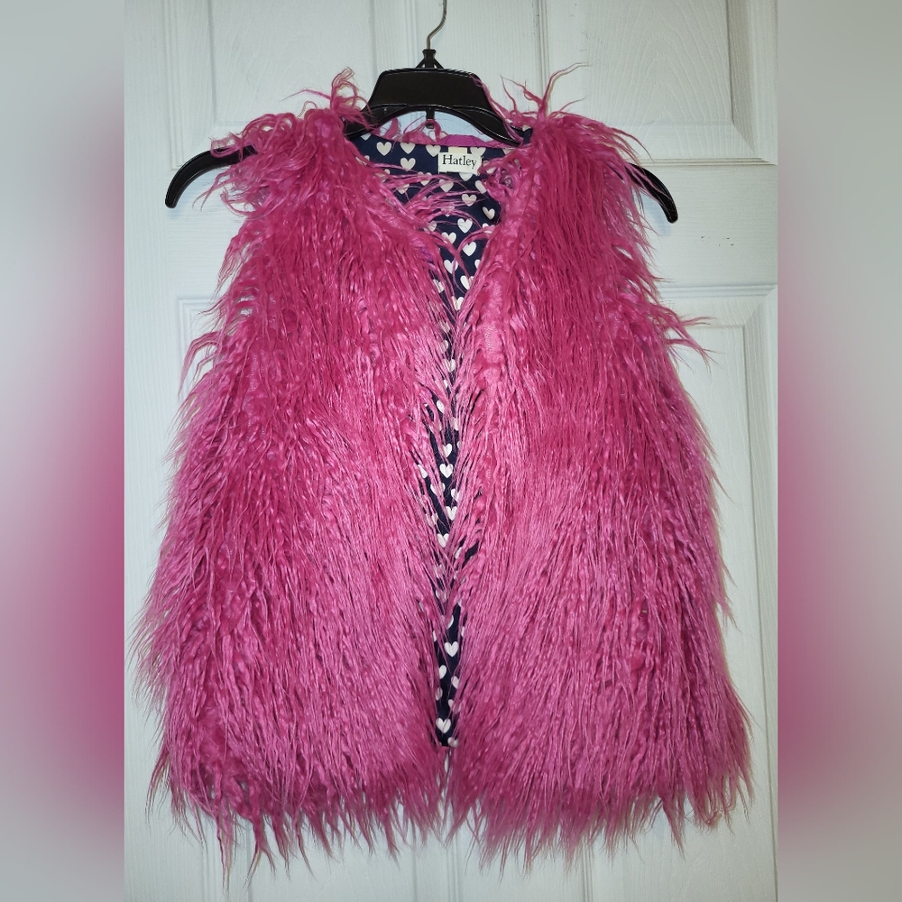 Hatley Faux Fur Hot Pink Girls Vest Size 7,  2 Button Closure